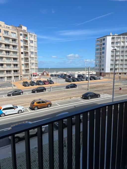Luxueus 4p Zeezicht & Parking Apartmán